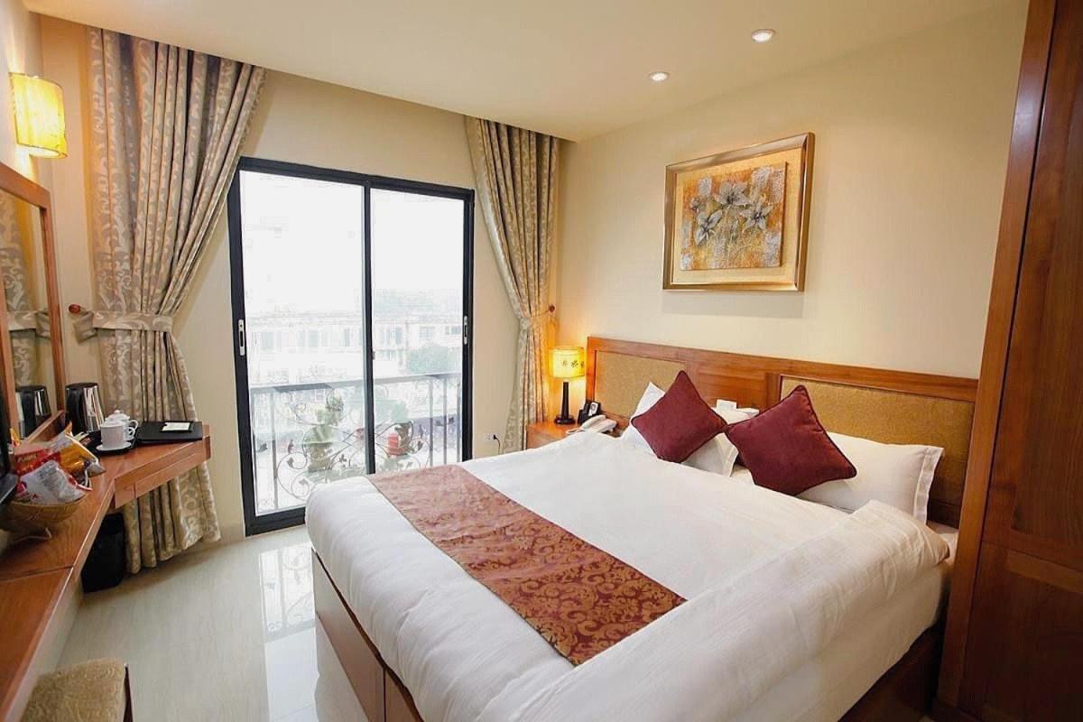 Hanoi B Hotel & Travel - 5 Mins Hoan Kiem Lake Exterior photo